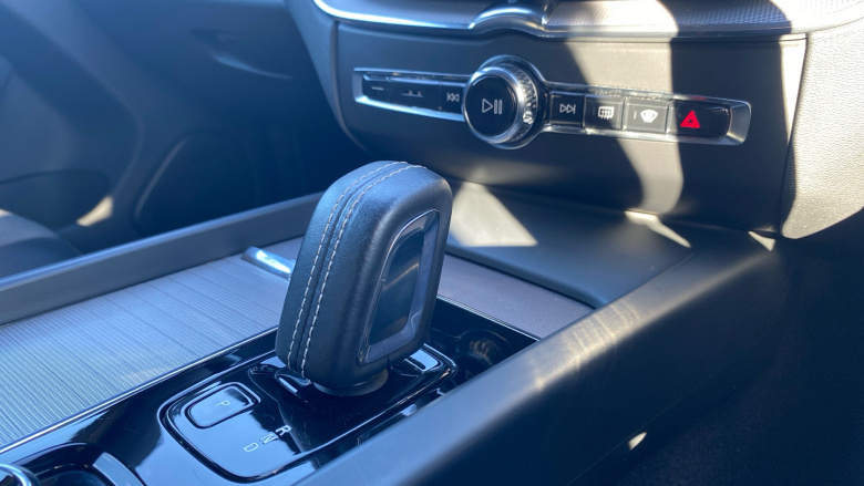 Volvo Xc60 2.0 B4D R DESIGN 5dr AWD Geartronic Diesel Estate